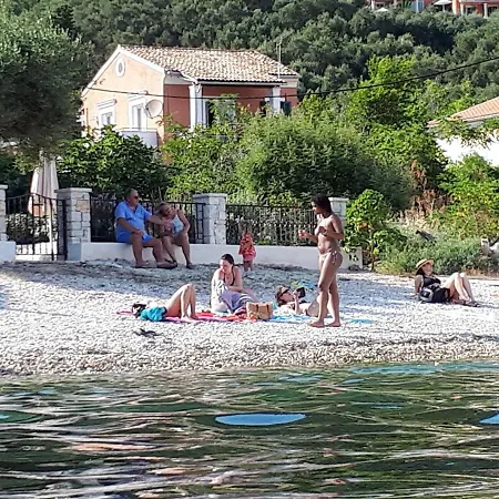 Apartament Garneli *